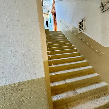 Oda ve Kahvaltı Onny's House Bari